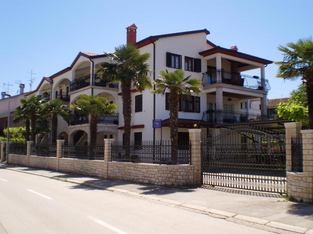 Apartma Modrusan *