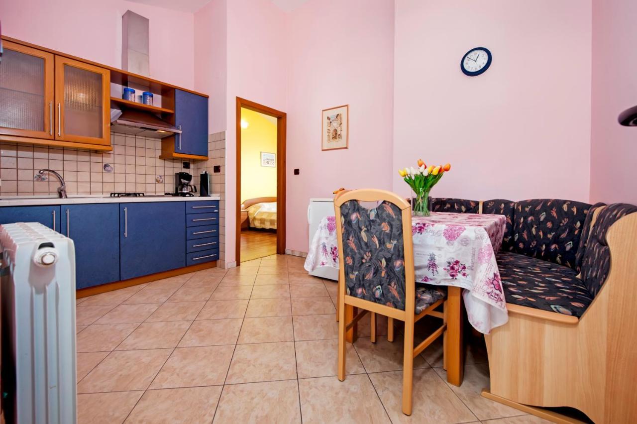 Apartma Modrusan *